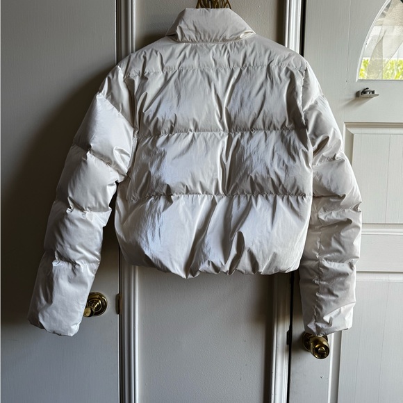 Athleta Summit Cropped Puffer in Off White - Picture 6 of 6